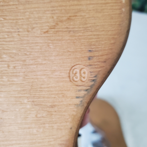 Italian Leather Wedge Sandals - Picture 4 of 11